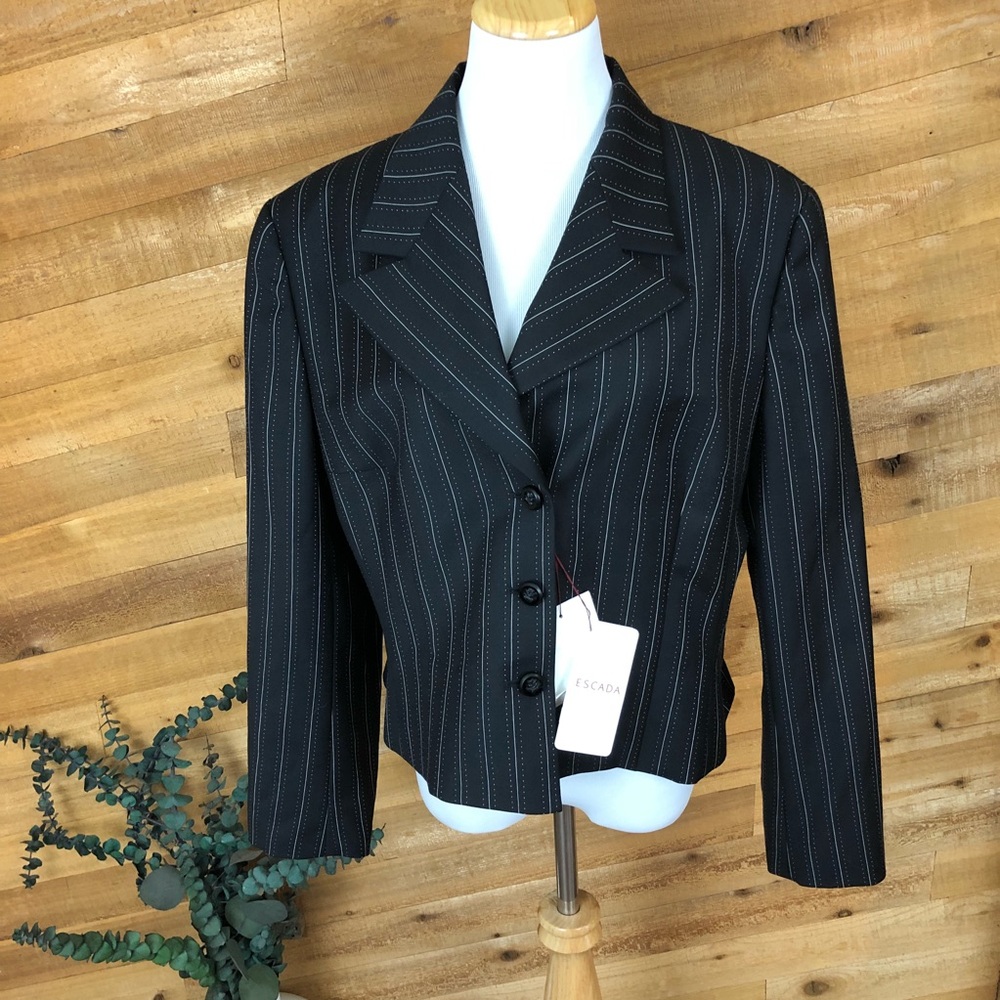 Escada Women's pinstripe Wool Blazer